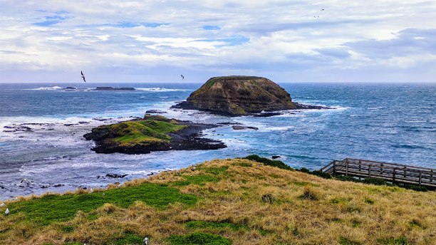 2 rocky small islands in roough seas in Phillip Island