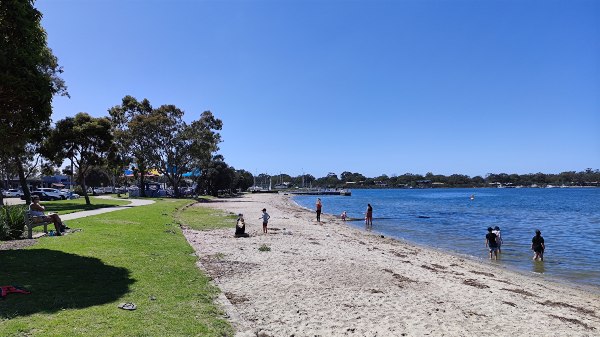 Main beach at Paynesville